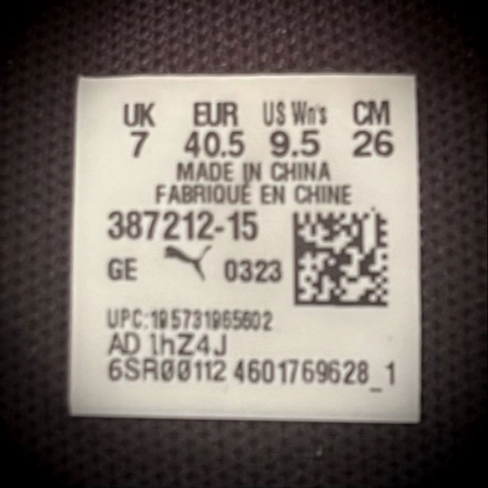 NEW, Stylish Fila Man's Black Sneakers. Size: 7. Perfect For Casual Wear. - Picture 4 of 4